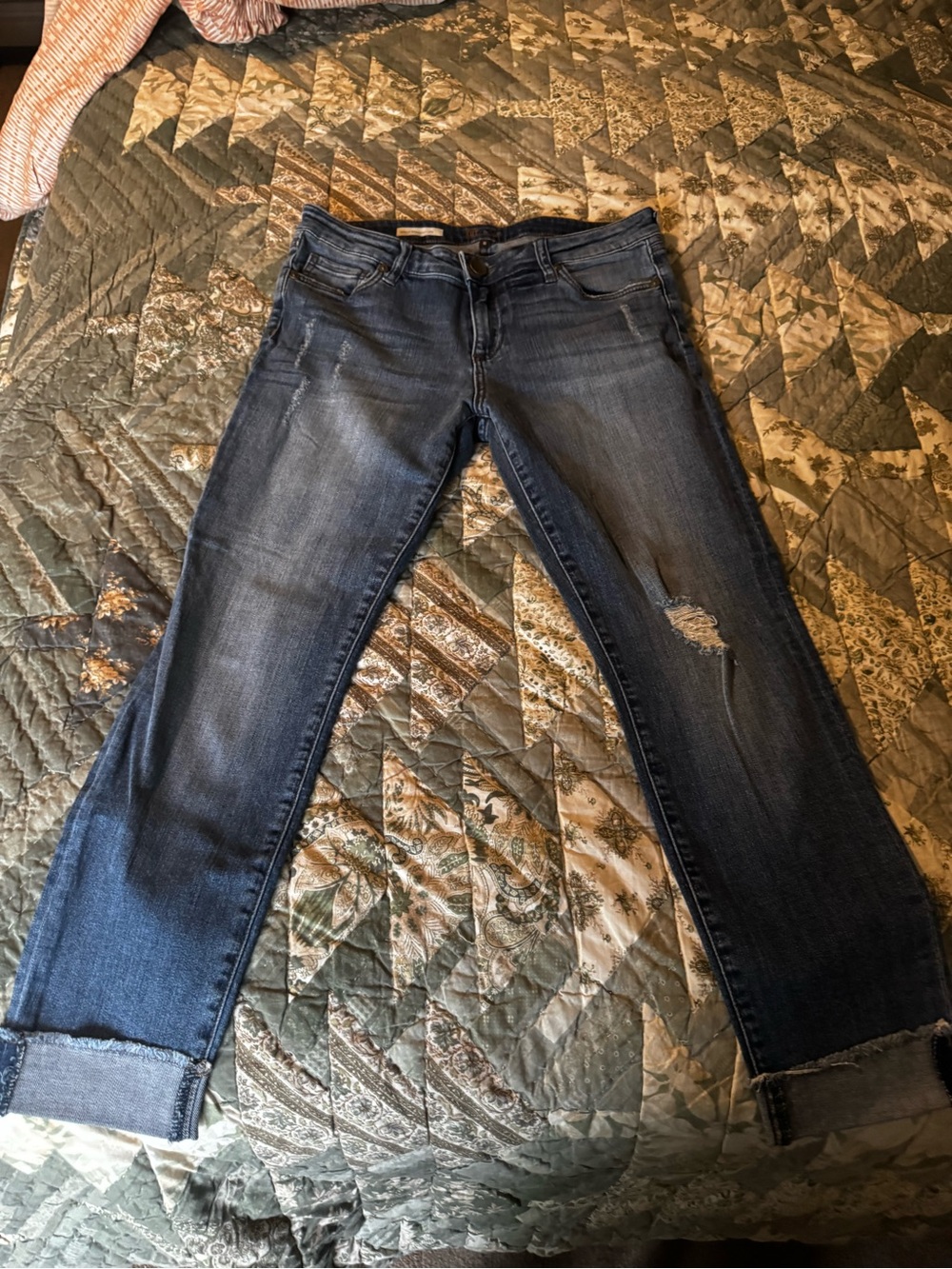 Kut from the Kloth Dark Blue Distressed Cropped Jeans